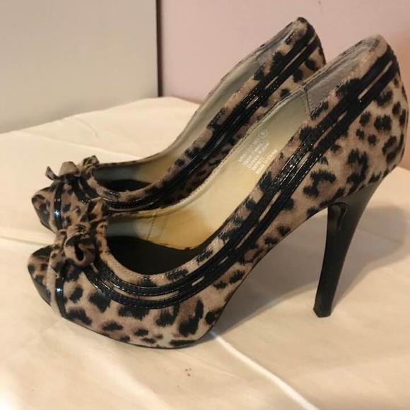 Not Rated Leopard Print heels - Picture 2 of 4